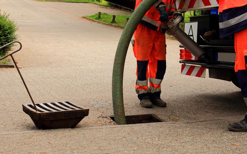 déboucheur à pompe wc Émerainville